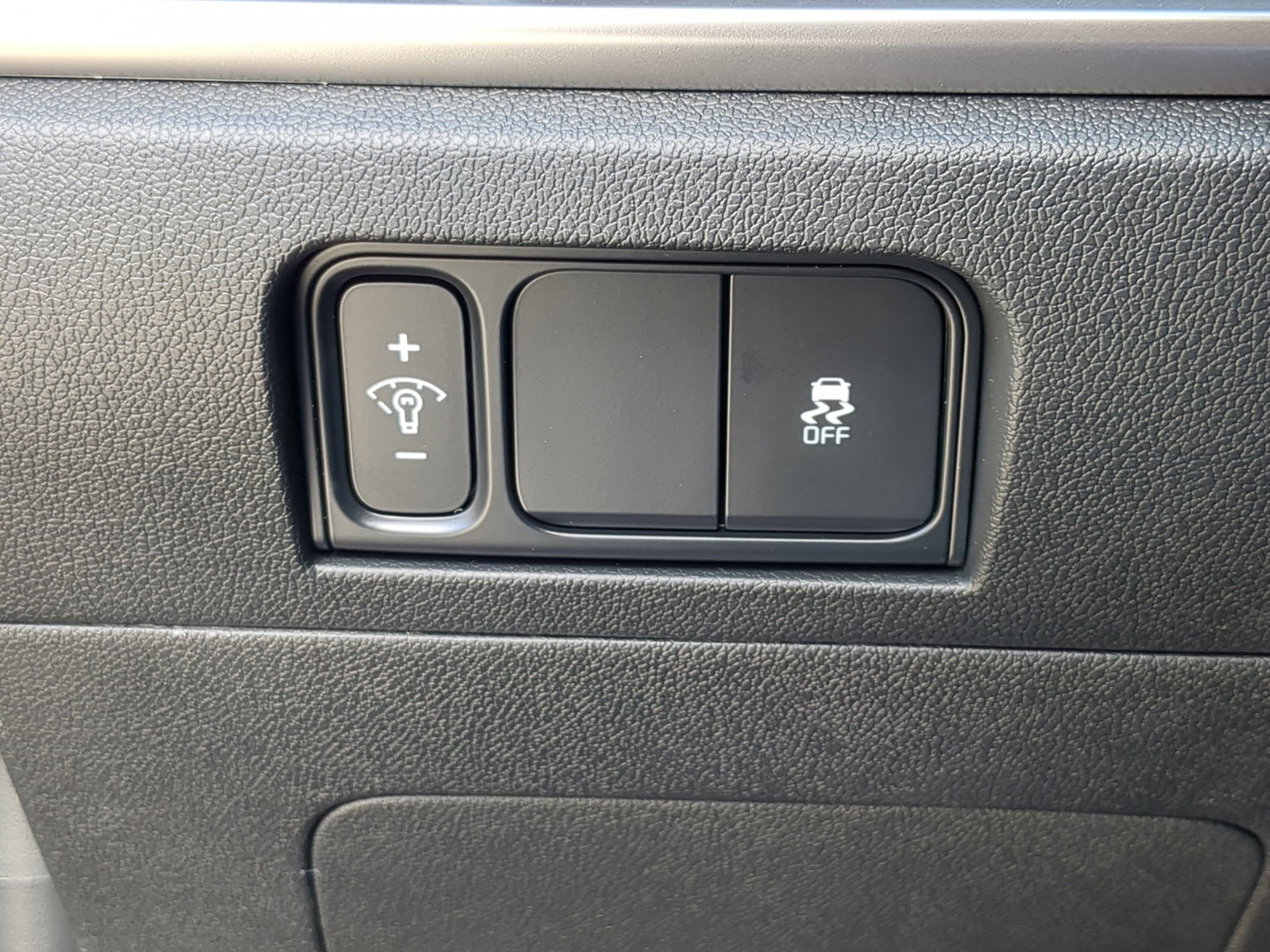 New 2026 Wolf Gray Kia S image 14