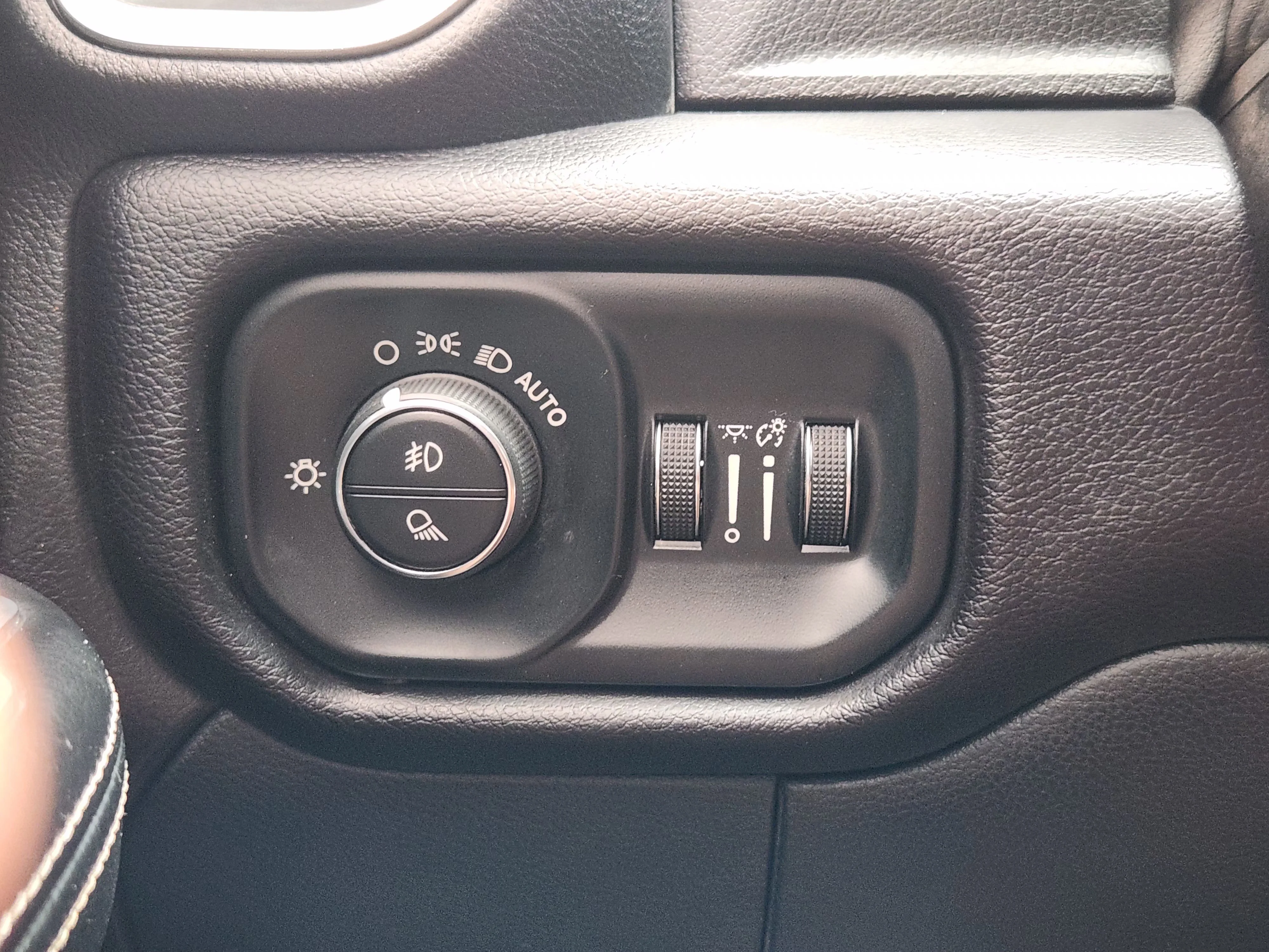 Used 2023 Bright White Clearcoat Ram Laramie image 23