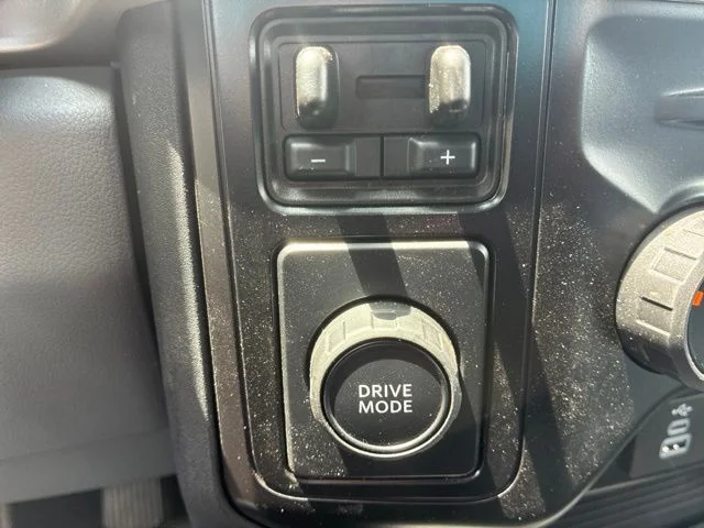 New 2026 Oxford White Ford F-250® XL image 31