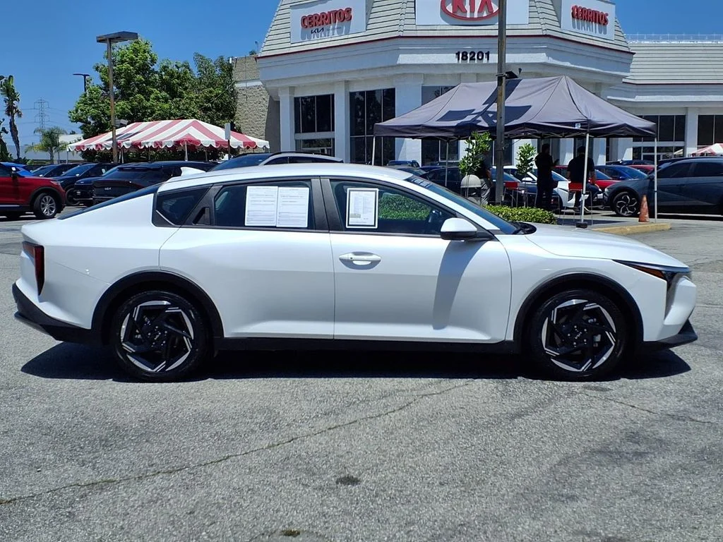 Certified Used 2025 White Kia EX image 5