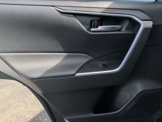 Certified Used 2025 Silver Toyota XLE image 30