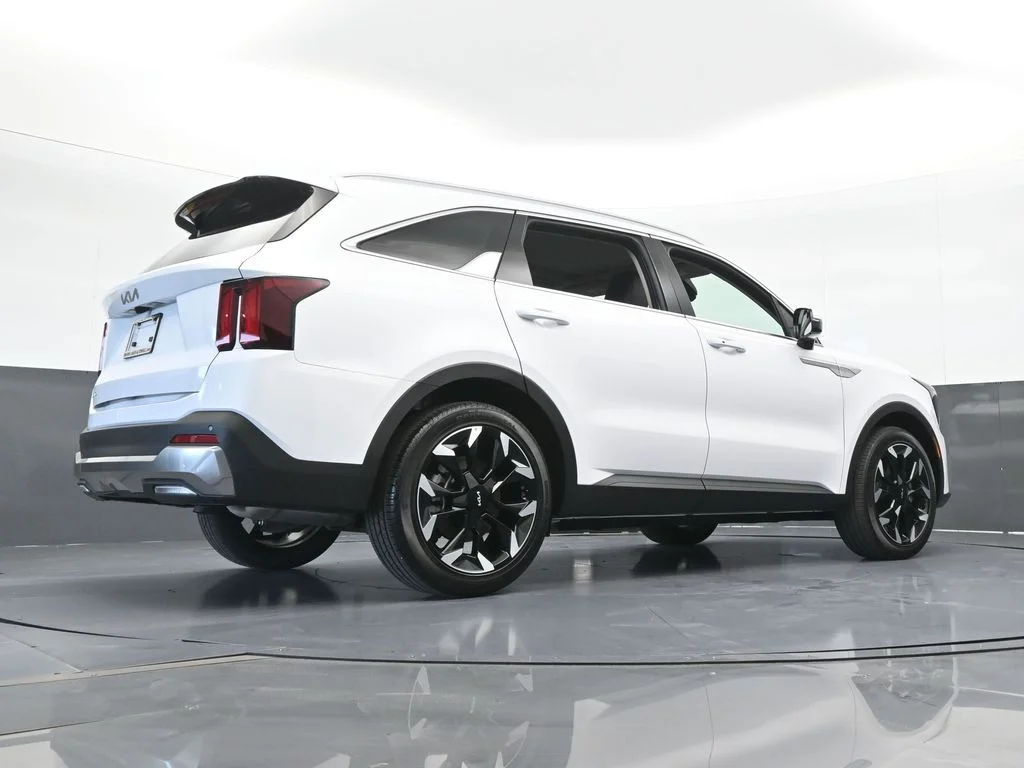 Used 2025 Glacial White Pearl Kia EX image 62