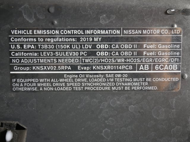 Used 2019 Gun Metallic Nissan SL image 32
