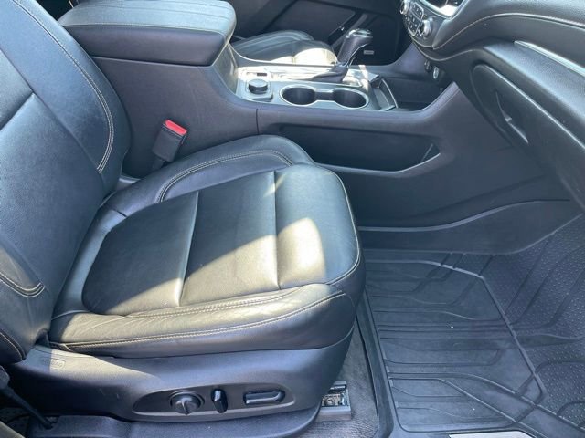 Used 2020 MOSAIC BLACK METALLIC Chevrolet LT Leather image 14