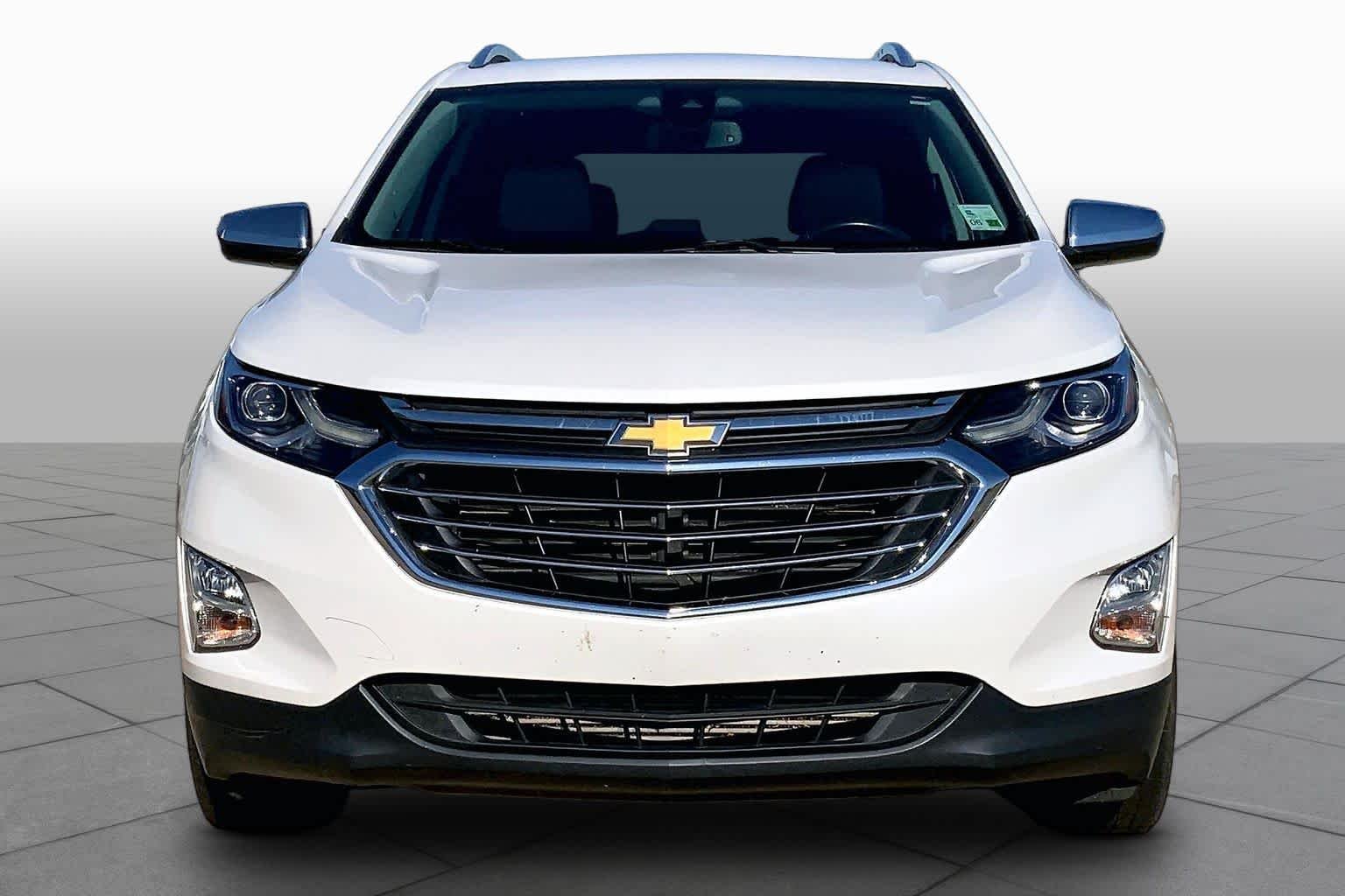 Used 2020 Iridescent Pearl Tricoat Chevrolet Premier image 4