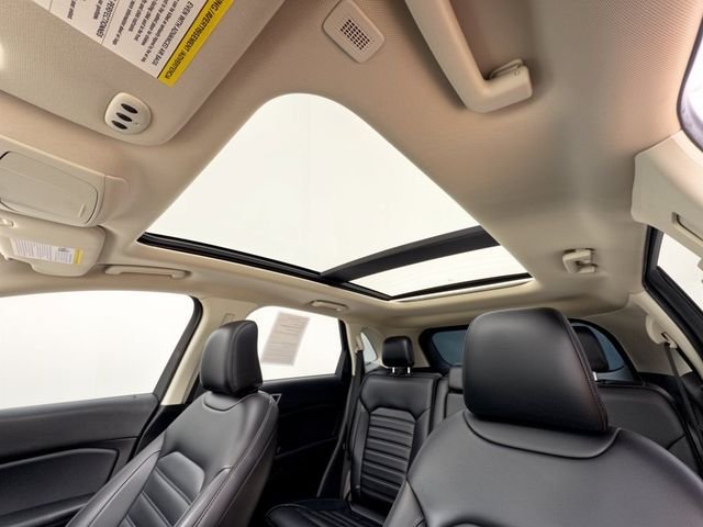 Used 2023 Blue Ford SEL image 27