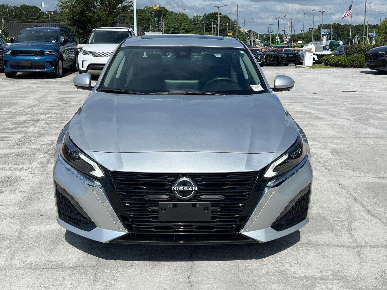 Used 2023 Brilliant Silver Metallic Nissan 2.5 SL image 2