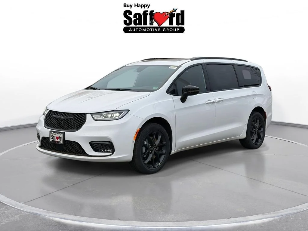 2026 Chrysler Pacifica Select AWD's photo
