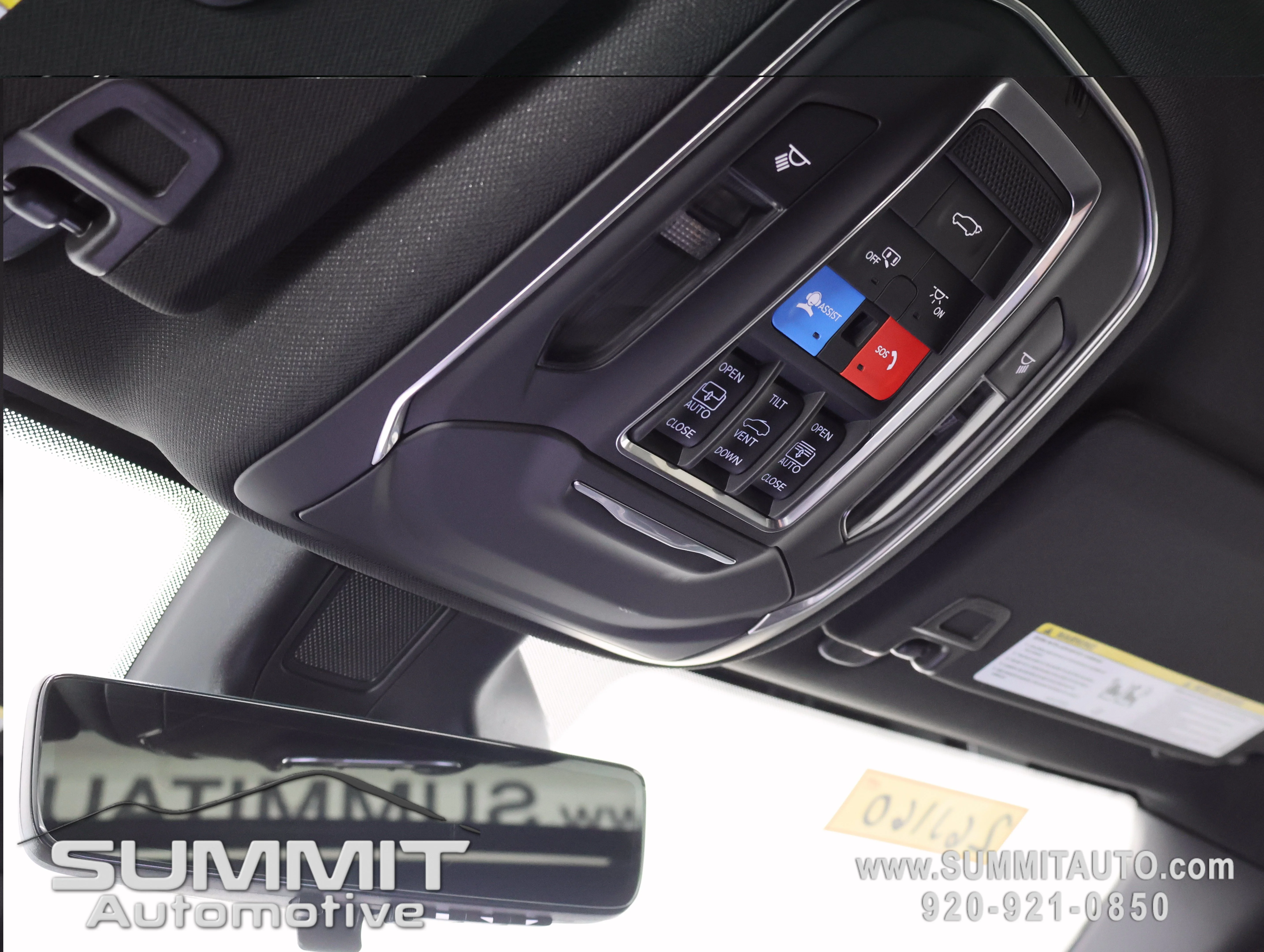 New 2026 Diamond Black Crystal Pearl-Coat Exterior Paint Jeep Limited Reserve image 13