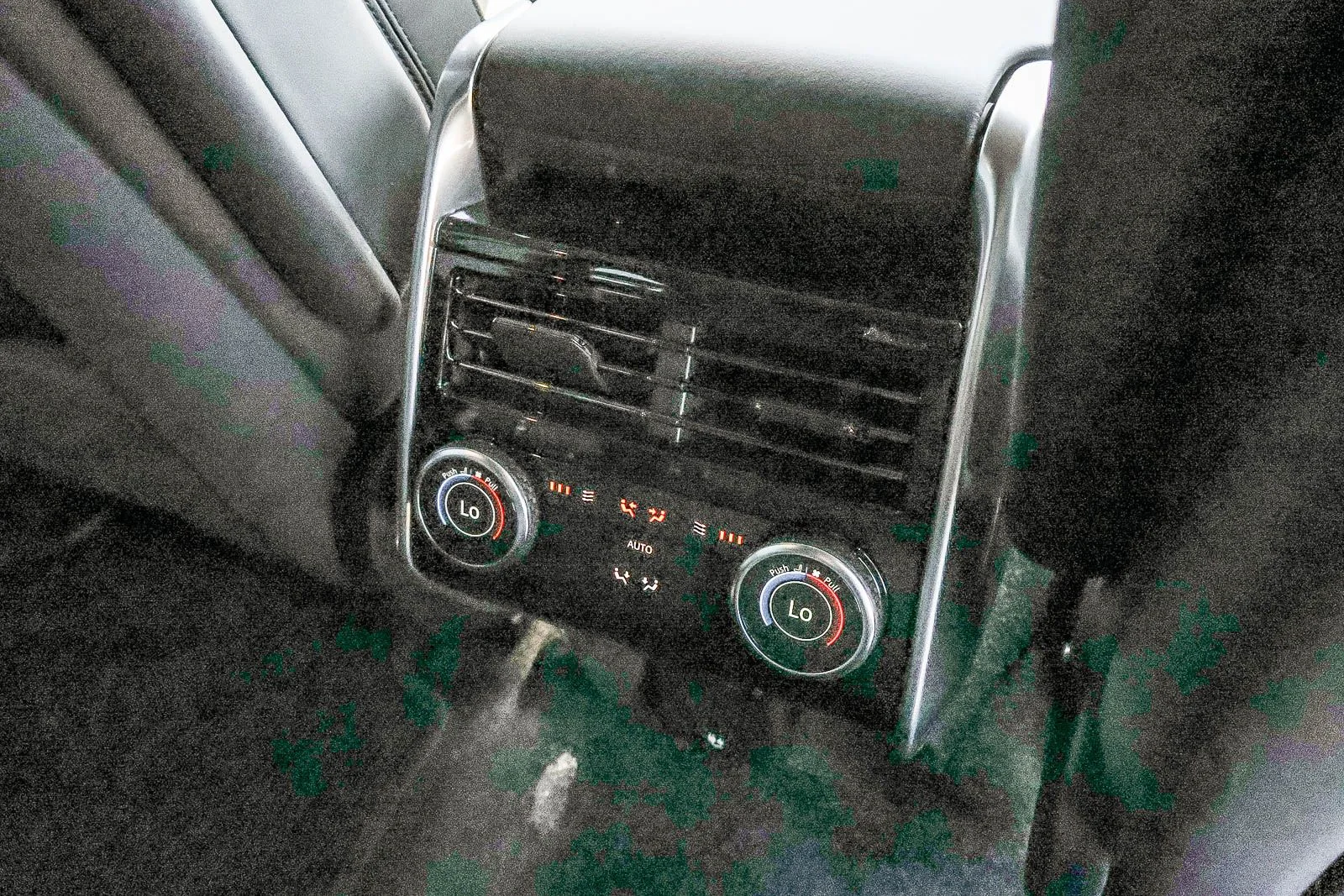 2026 Land Rover Range Rover SE - Photo 21