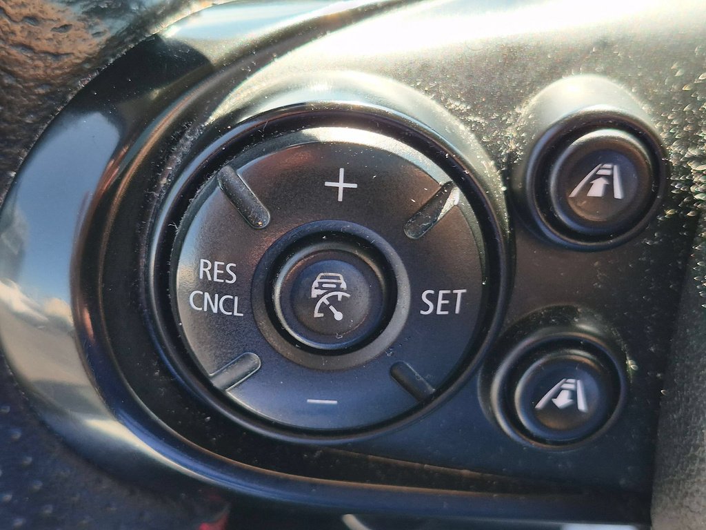 Used 2019 Unknown MINI Cooper S ALL4 image 15