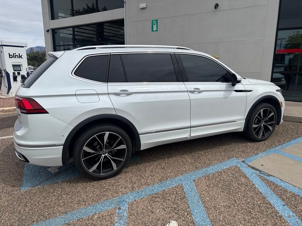 Used 2022 White Volkswagen 2.0T SEL R-Line image 7
