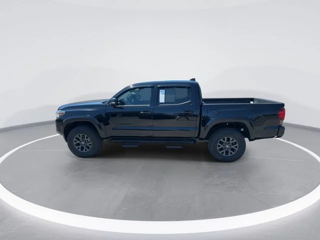 Used 2023 Black Toyota SR5 image 4