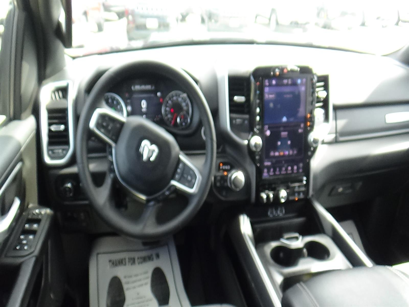 Used 2025 Diamond Black Crystal Pearl Coat (pxj) RAM Big Horn image 15