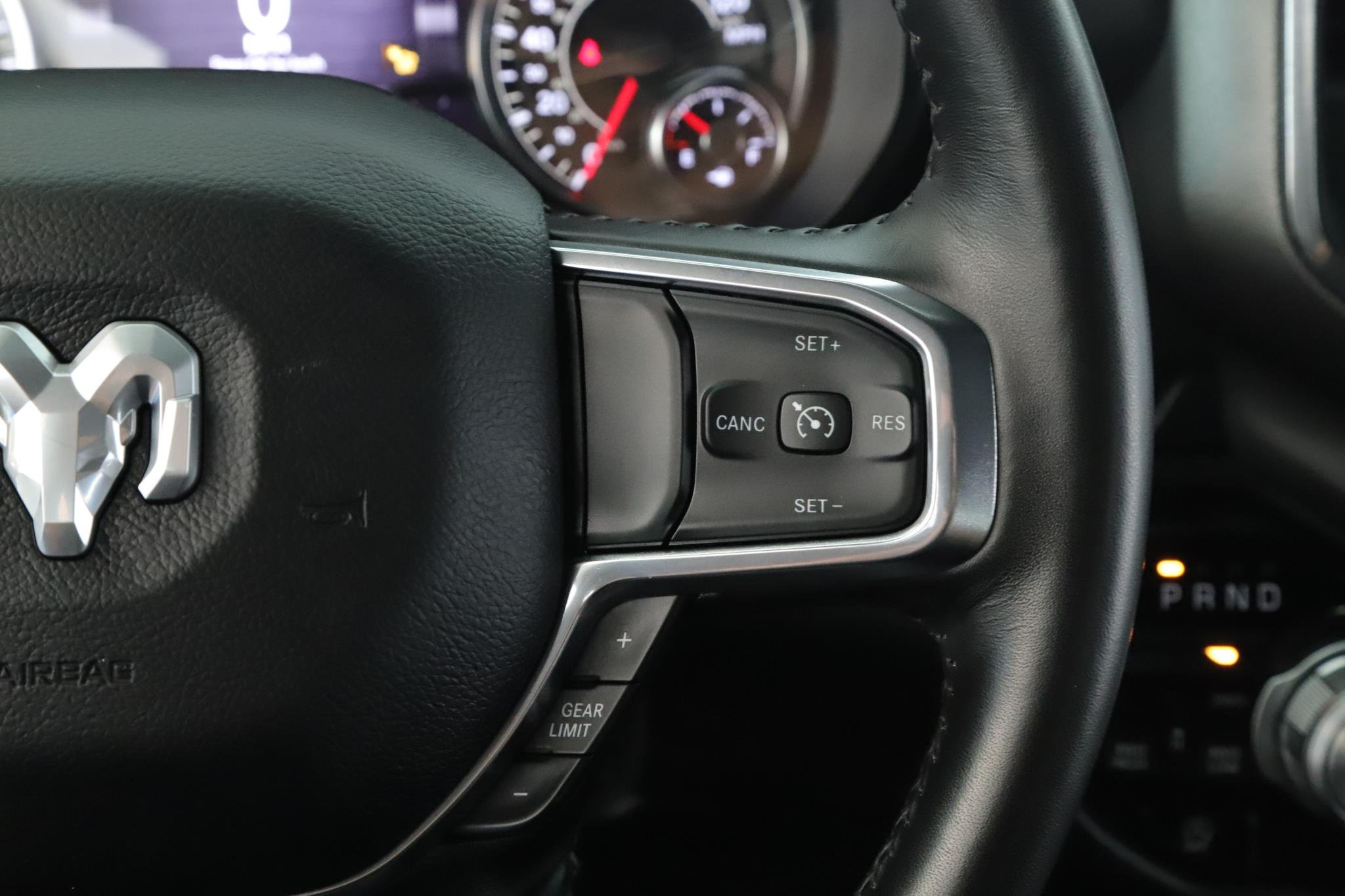 2024 RAM Ram 1500 Pickup Laramie - Photo 10