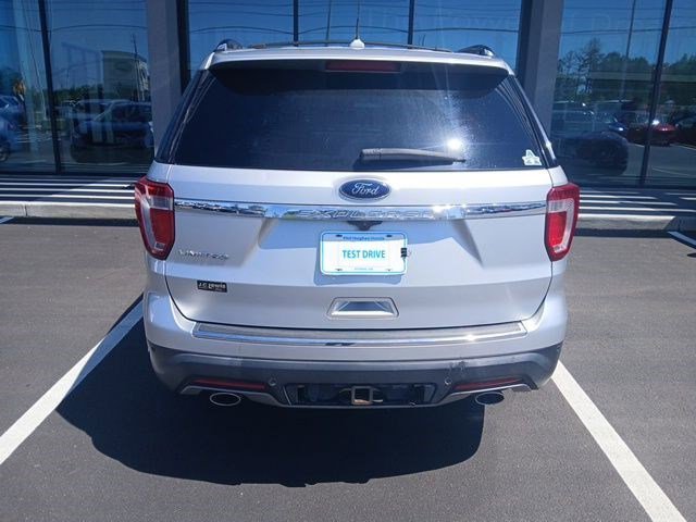Used 2018 Ingot Silver Ford Limited image 8