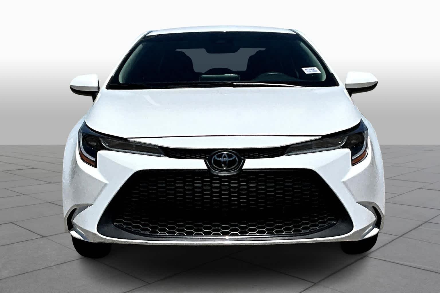 Used 2021 Super White Toyota LE image 4