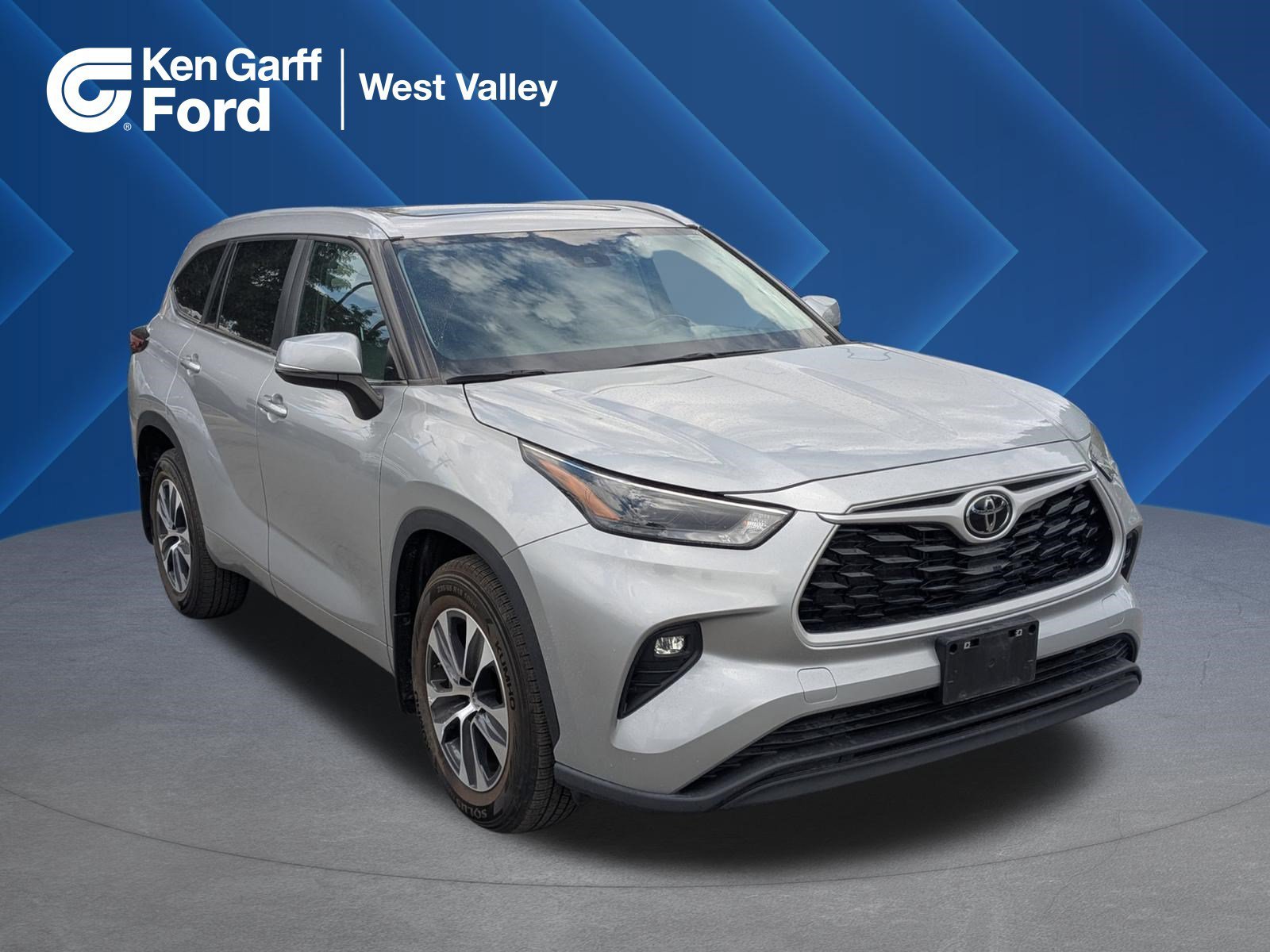 2023 Toyota Highlander XLE AWD photo
