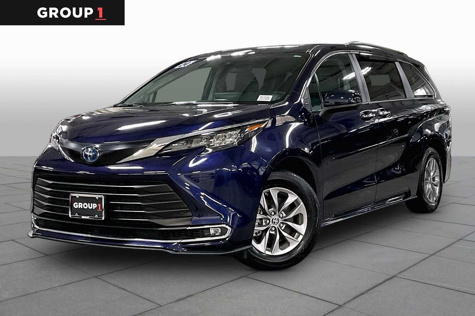 2024 Toyota Sienna XLE