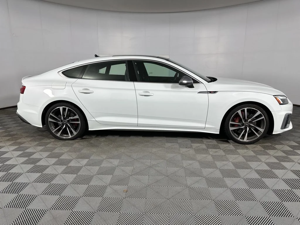 Used 2023 White Audi Premium Plus image 26