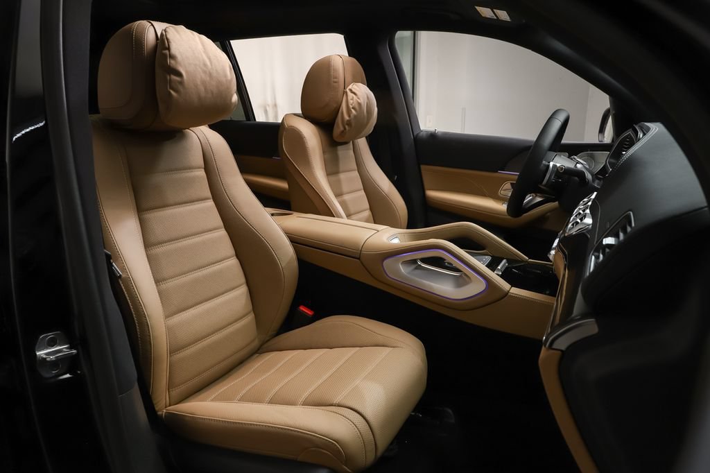 New 2026 Black Mercedes-Benz GLS 450 image 34