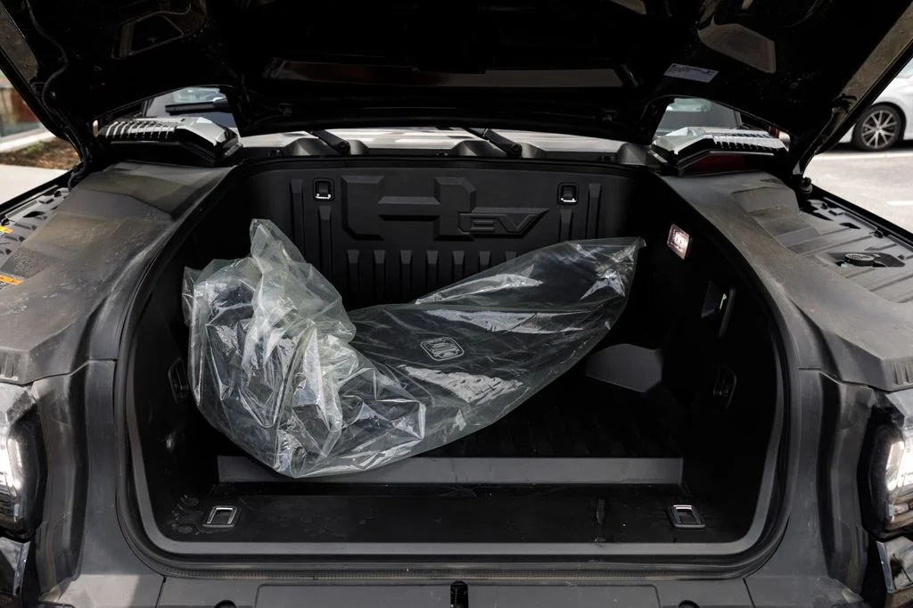 Used 2025 Black GMC 2X image 11