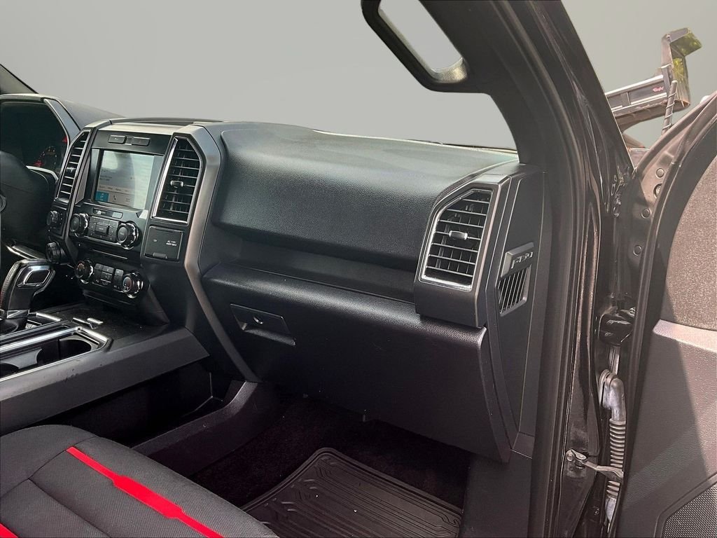 Used 2016 Black Ford XLT image 27