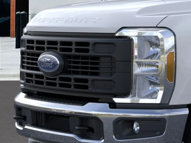 New 2026 Oxford White Ford F-250® XL image 17