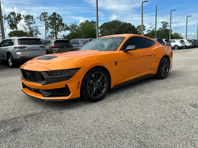 2026 Ford Mustang Dark Horse