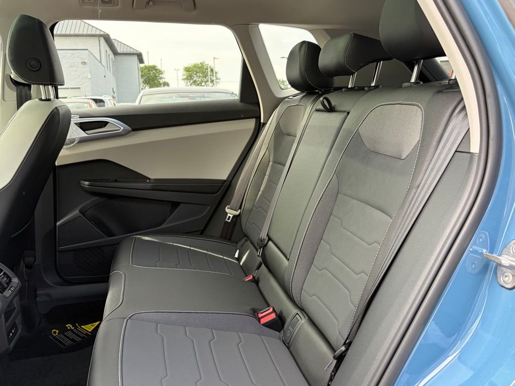 New 2026 Monterey Blue Pearl Volkswagen 1.5T SE image 19