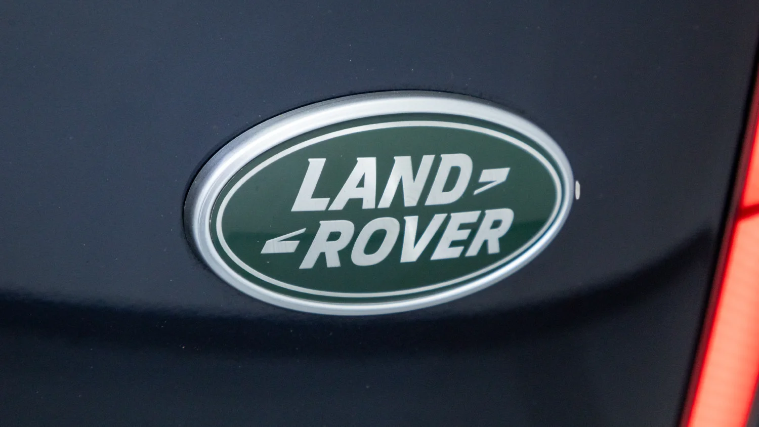 Used 2023 Blue Land Rover P530 SE image 36
