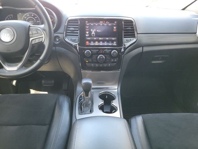 Used 2021 White Jeep Laredo X image 15