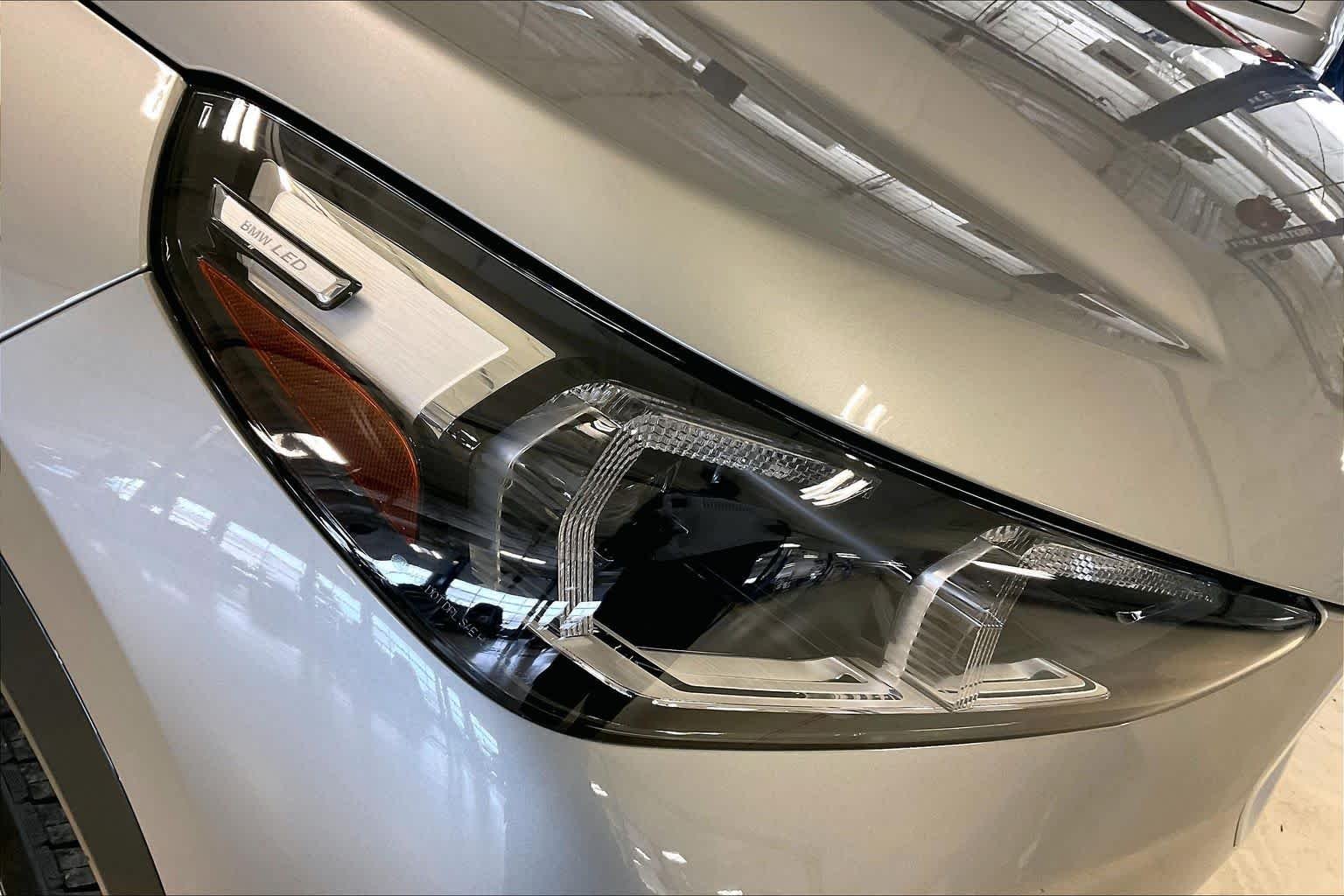 New 2026 Space Silver Metallic BMW xDrive28i image 13
