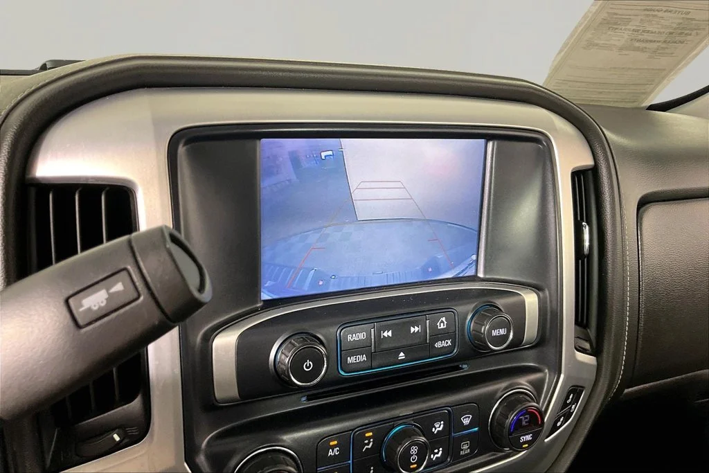 Certified Used 2018 White GMC SLT image 13