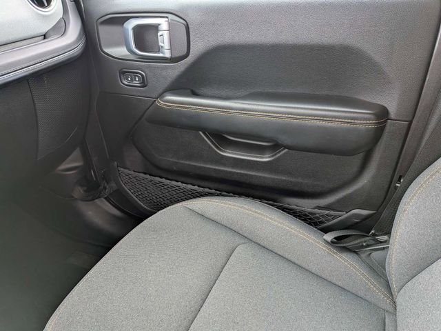 Used 2025 Gray Jeep Sahara image 20