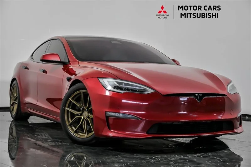 2022 Tesla Model S Plaid's photo
