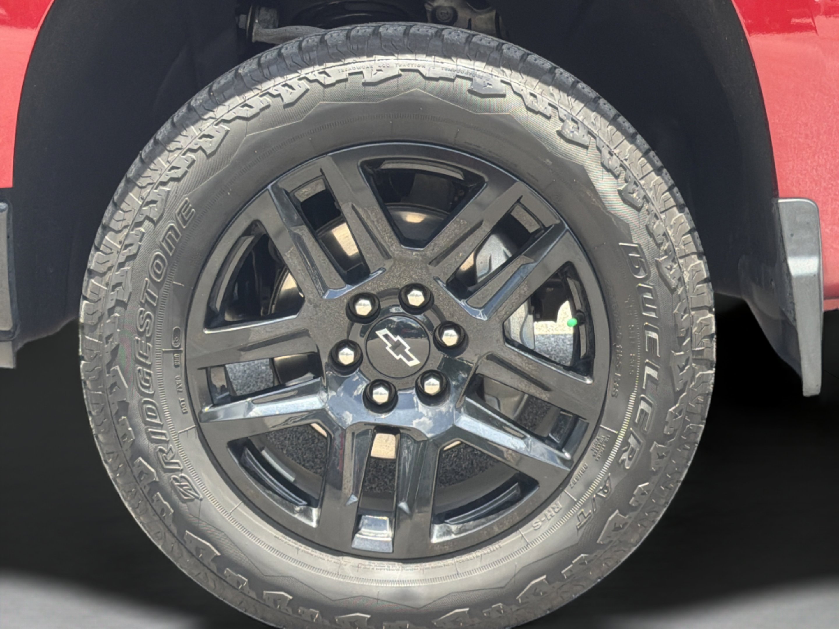 Used 2025 Radiant Red Tintcoat Chevrolet LT Trail Boss image 27
