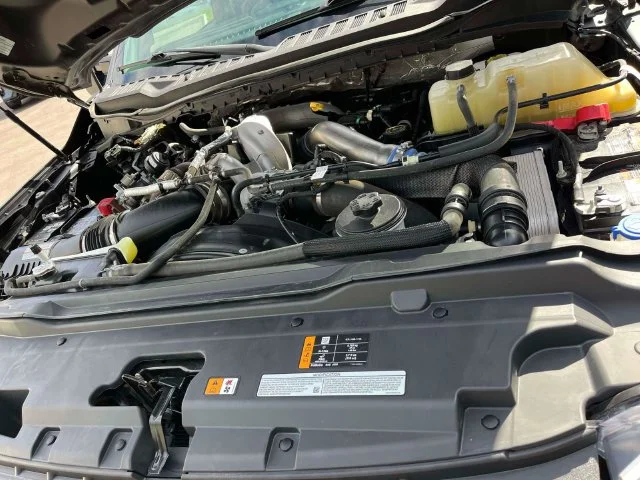 Used 2023 Gray Metallic Ford Lariat image 17