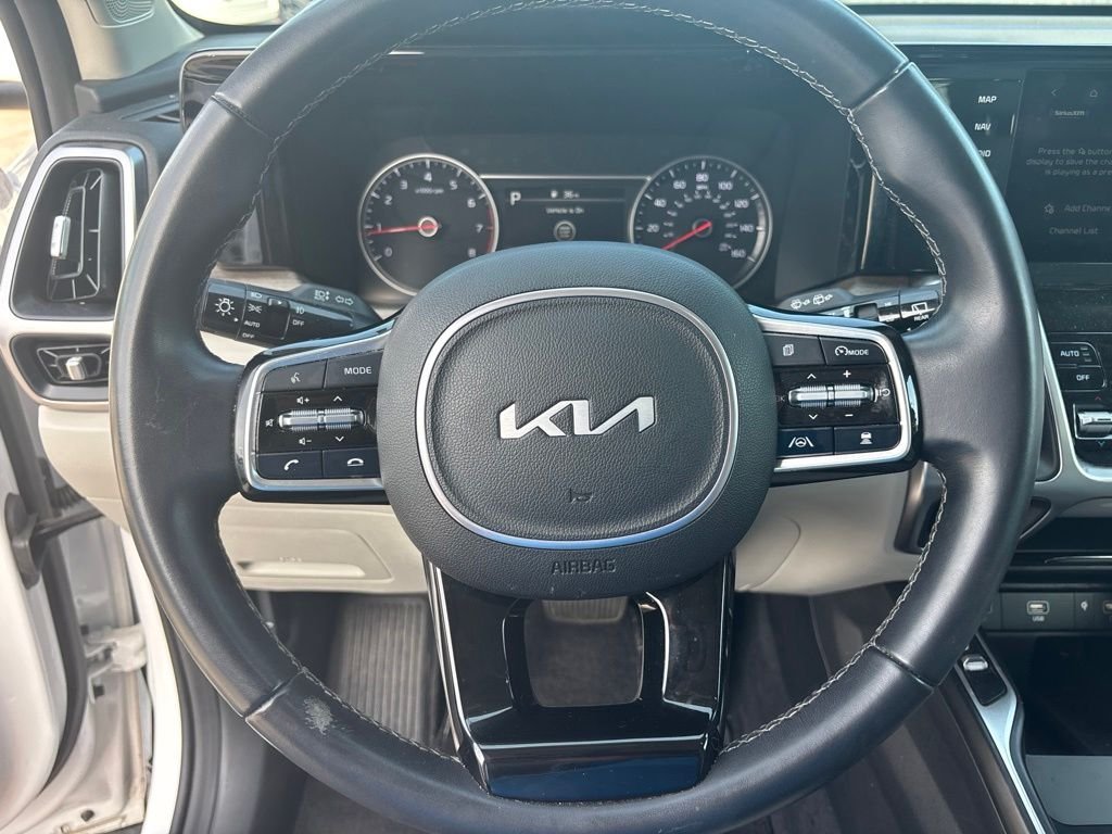 Used 2023 White Kia X-Line EX image 15