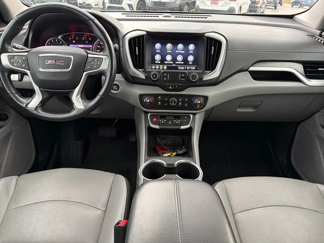Used 2022 Black GMC SLT image 9