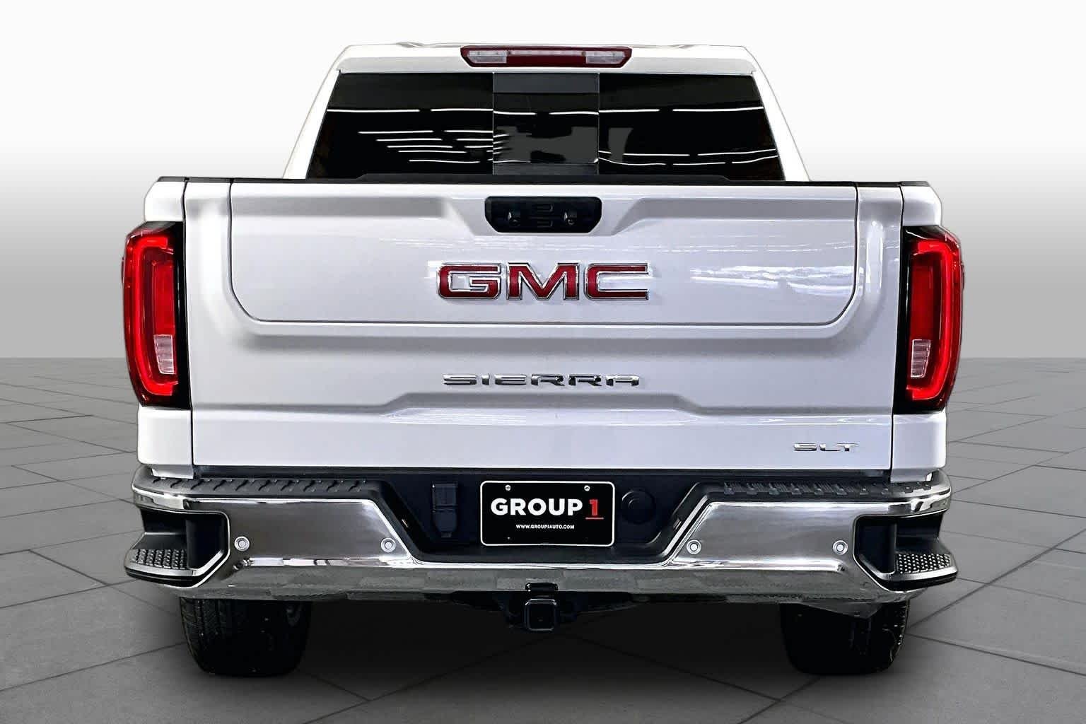 Used 2024 White Frost Tricoat GMC SLT image 5