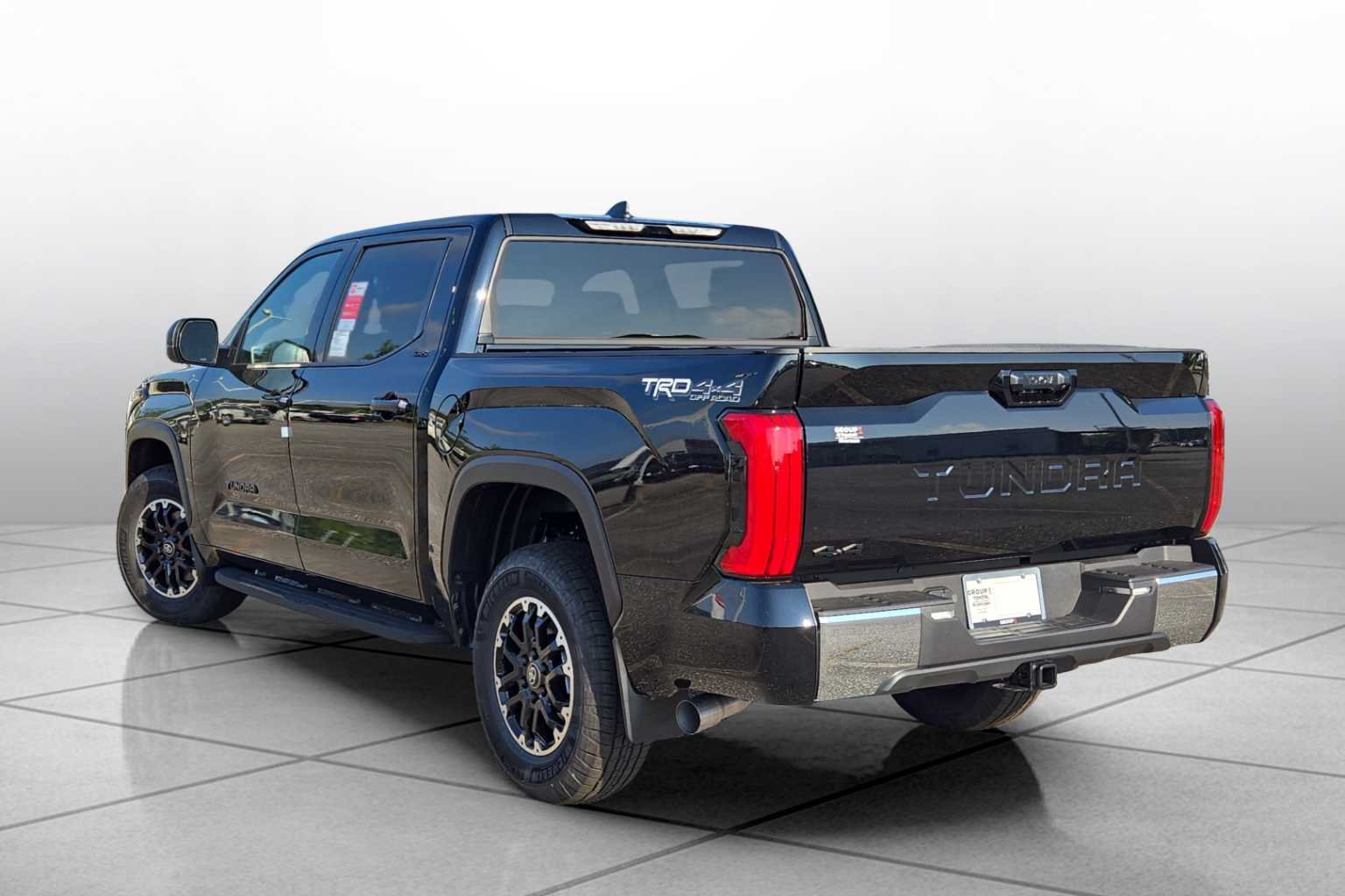 New 2026 Midnight Black Metallic Toyota SR5 image 13