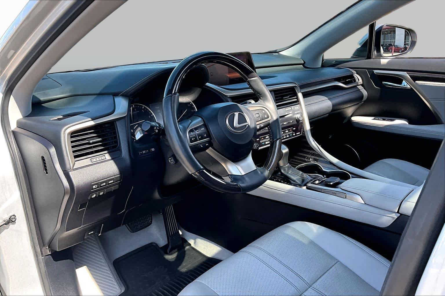 Used 2016 Silver Lining Metallic Lexus  image 18