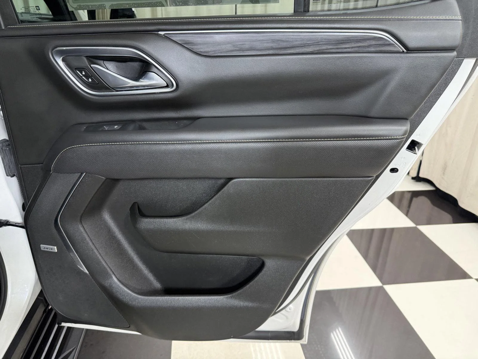 Used 2021 White GMC SLT image 34