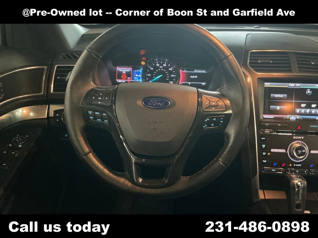 Used 2016 White Ford Sport image 17
