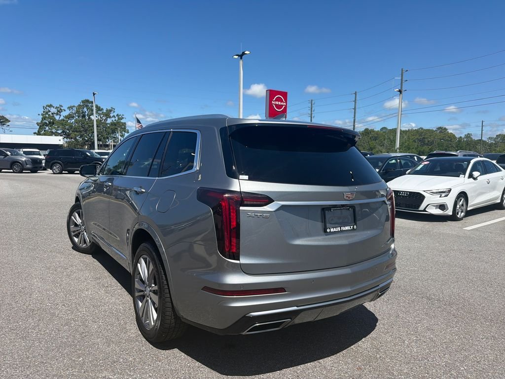 Used 2025 Silver Cadillac Premium Luxury image 5