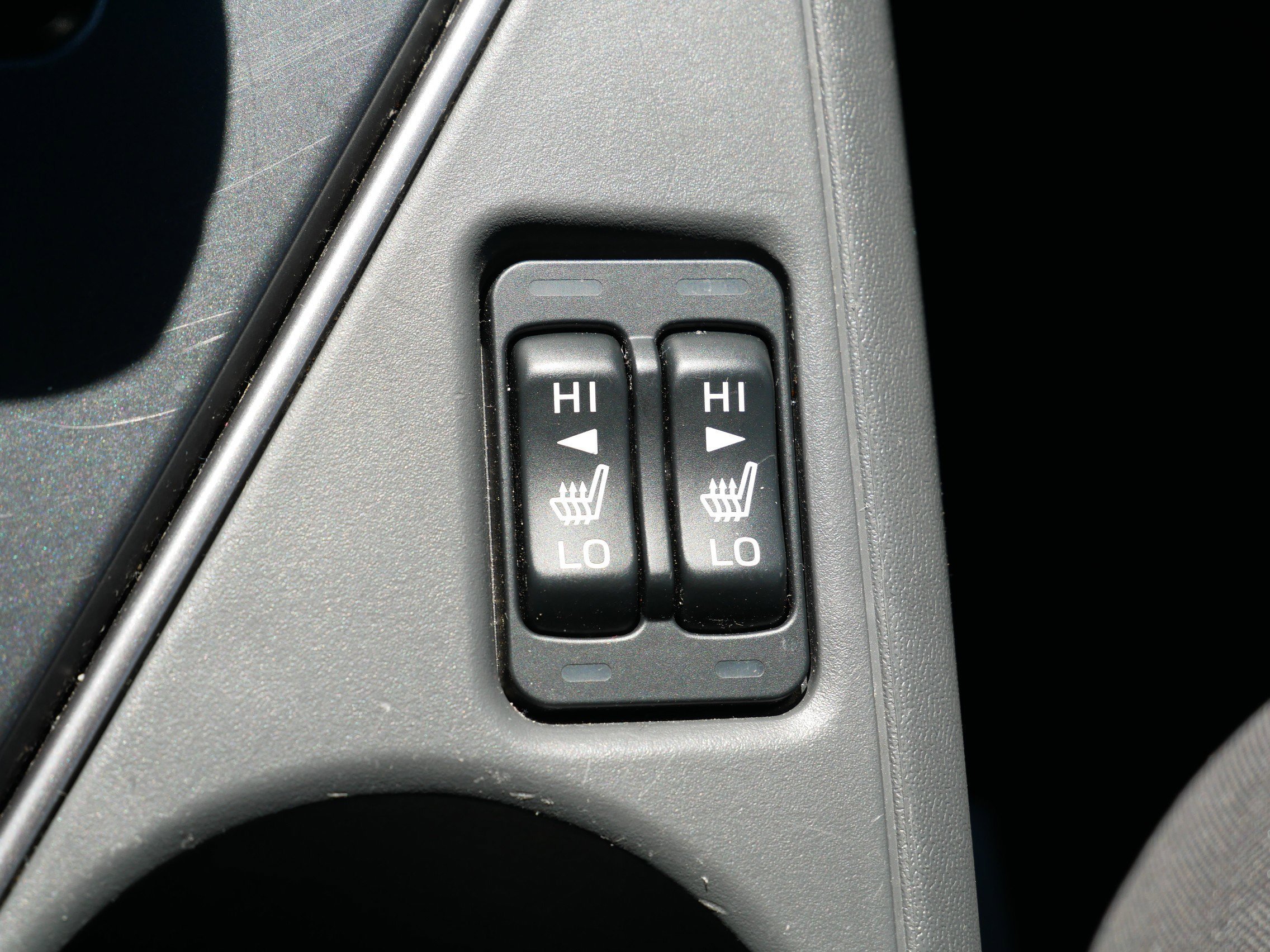 Used 2025 Ice Silver Metallic Subaru Premium image 24