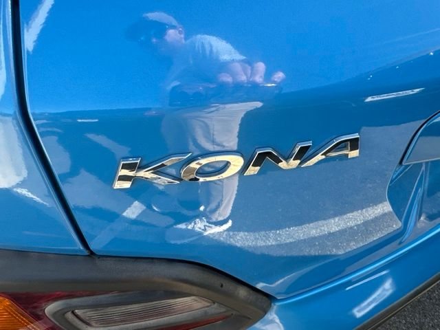 Used 2019 Blue Hyundai SE image 25