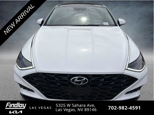 Used 2023 White Hyundai Limited image 2