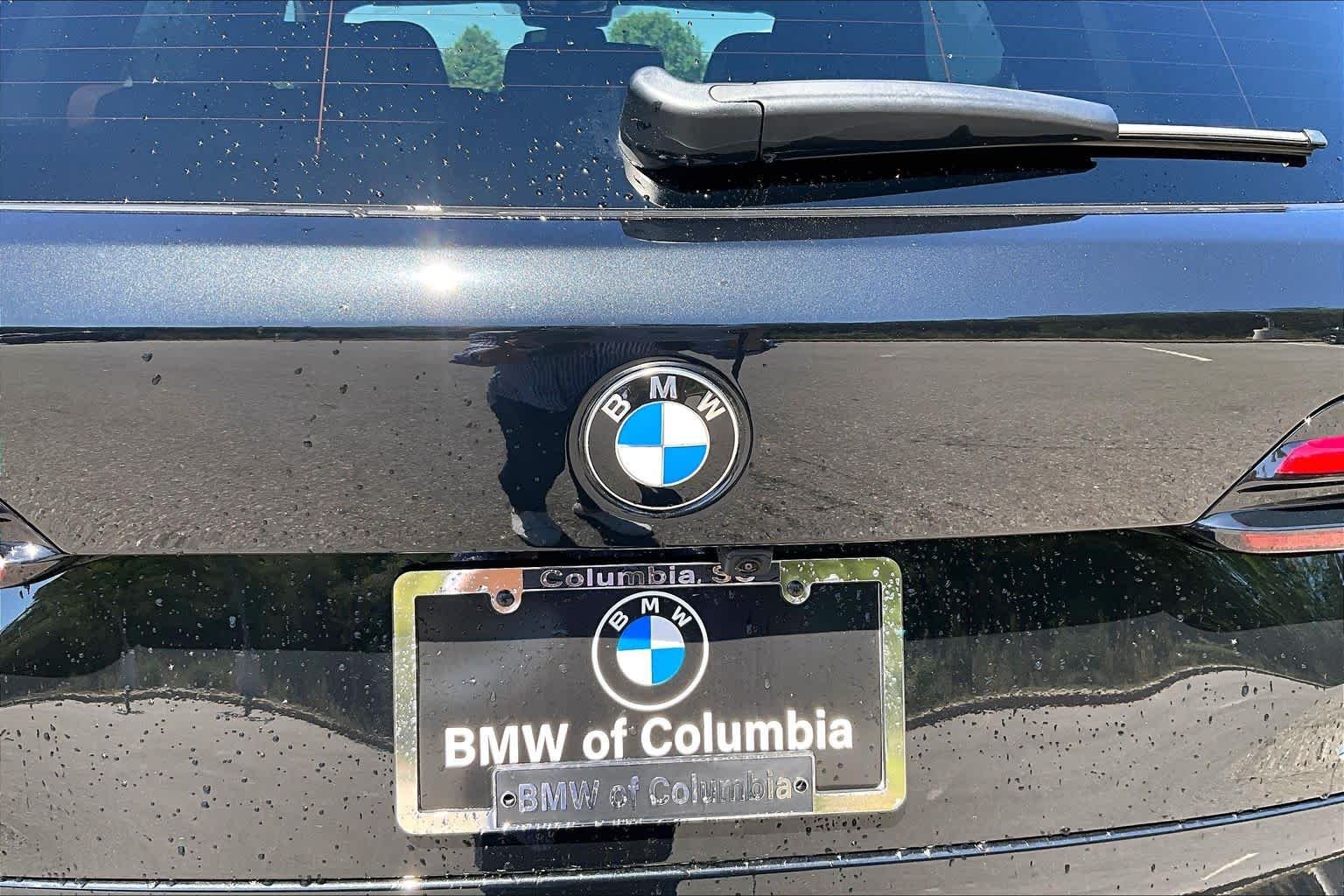 New 2026 Black Sapphire Metallic BMW xDrive40i image 15